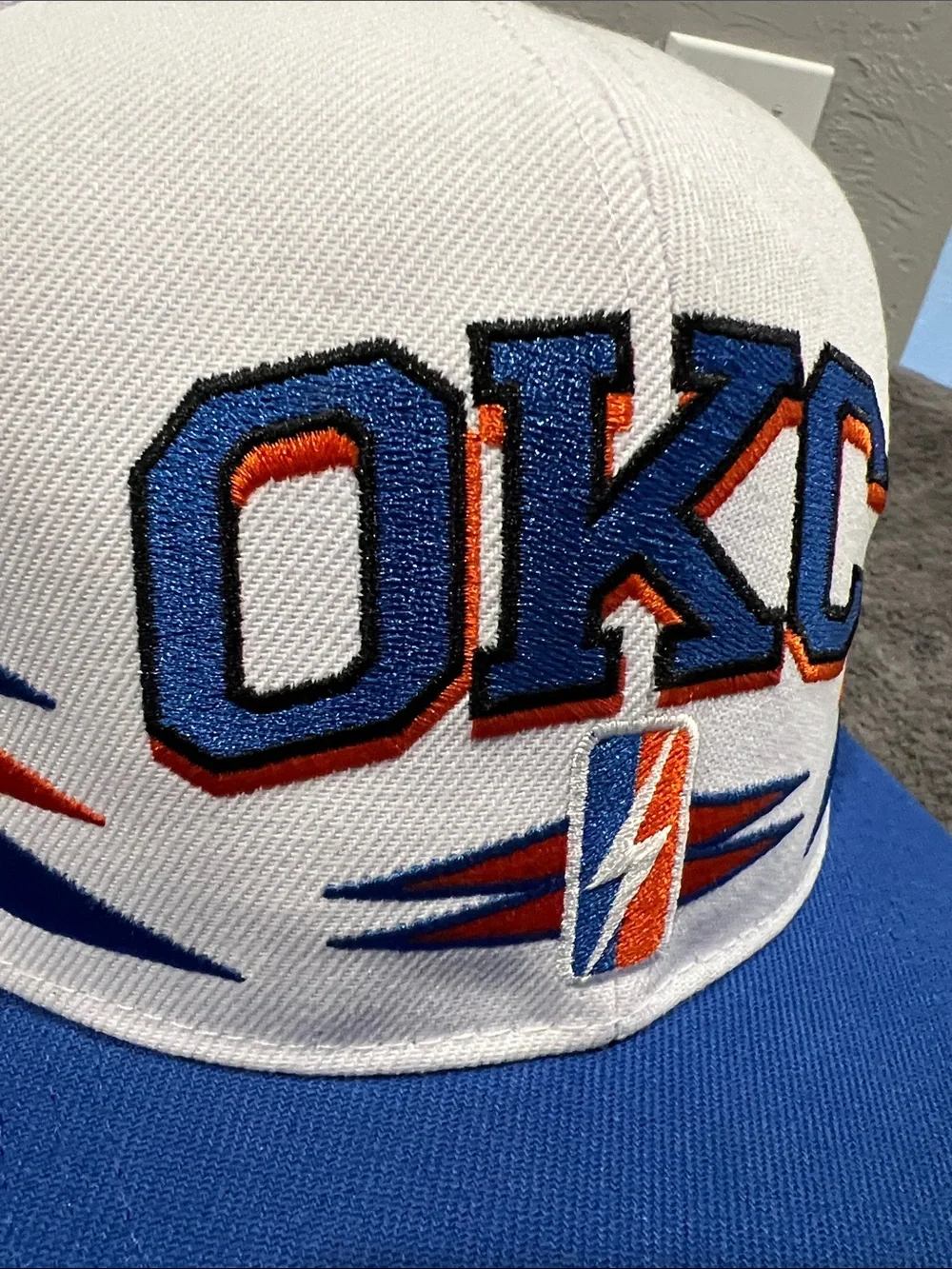 🔥🏀 OKLAHOMA CITY THUNDER NBA OKC Diamond Throwback Snapback Hat Cap - Worn once